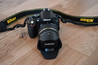Nikon d5100 s AF objektivom 18 - 200 macro - 12tisic cvak. - 16