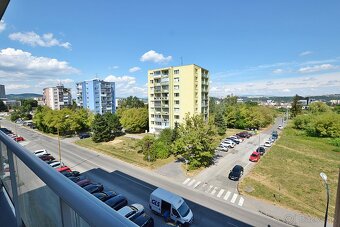 2-izbový byt s veľkou loggiou v Galéria City 2 - 16