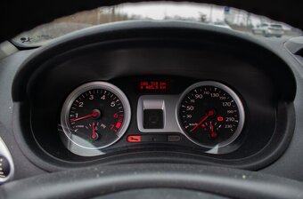 Renault Clio Grandtour 1.2 SK / 1.majiteľ - 16