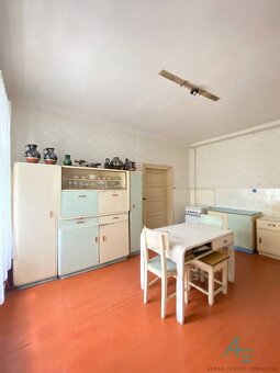 Veľký 4 i , 2x lódzia , 2x kúpeľňa, pivnica 15m2 . - 16