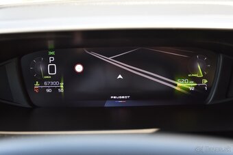 Peugeot 308 1.5 BlueHDi 130k AUTOMAT ALLURE SR 2022 DPH - 16