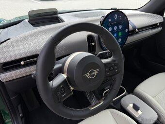 MINI COOPER C Race Green 2025 - 16