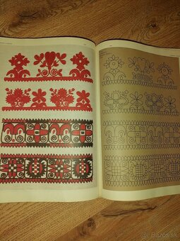 Kniha-Slovenské výšivky. - 16