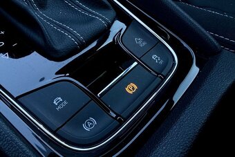 Škoda Karog 2.0TDI DSG SPORTLIN 4X4 - 16