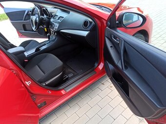 Mazda 3 Automat 2011 Benzín - 16