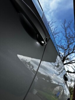 Predám BMW 1 e87 2.0i 90kw 2010 FL - 16