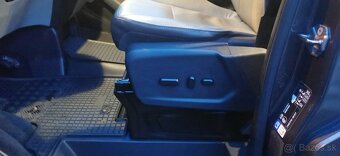 Ford Tourneo Custom Titanium L2H1/8miest/2,0TDCi/125kW/1.gen - 16