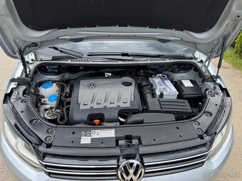 Volkswagen Touran 2011 - 16