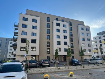 Prenájom 2-izbový byt Galanta -West  veľká terasa - 16