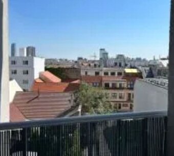 2-izbový byt  v historickom dome, ul.Námestie 1. mája, Brati - 16