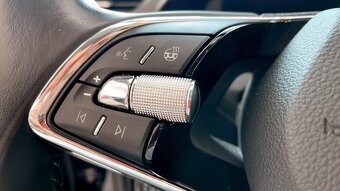 Ponúkame na predaj vozidlo Škoda Superb - 2,0 TDi 110KW 6Ms - 16