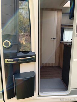 Karavan Hobby 490 KMF De Luxe NOVÝ - 21.950.-€ bez DPH - 16