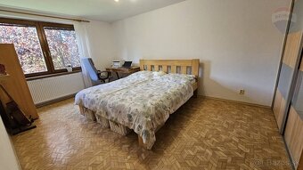 Na predaj 5 izbový rodinný dom s garážou v obci Čeľadice "R - 16