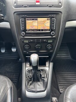 Skoda Octavia Scout 2.0tdi 103kw 6q 4x4 Alcantara navi xenon - 16
