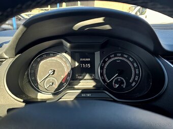 Škoda Octavia Combi 2.0 TDI RS DSG - 16