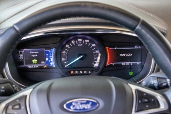 Ford Mondeo 2.0 Vignale - Hybrid AJ NA SPLÁTKY - 16