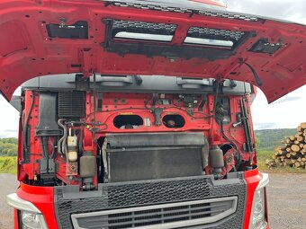 Volvo FH13 540 s hydraulickou rukou pro přepravu dřeva - 16