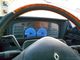 RENAULT KERAX 270.19 4x2 - 16