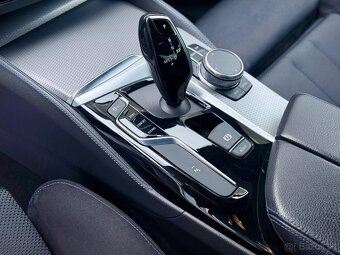 BMW 530d xDrive M Sport sedan - 16