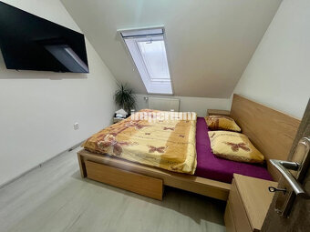 Na predaj pekný veľkometrážny 3 izbový byt s garážou na ul.  - 16