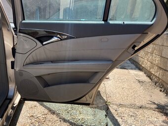 Rozpredám Mercedes E320 W211 - 16
