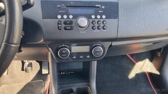 SUZUKI Swift 1.3 68kw - 16