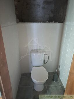 200-ročná kamenná chalupa v horách, obec Lipovec - 16