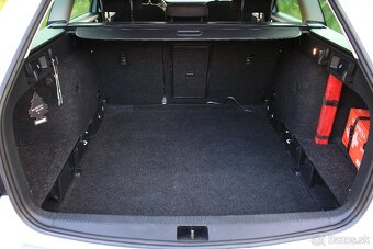 Škoda Octavia Combi TDI, DSG, Vyhr. volant, Kamera, LED - 16
