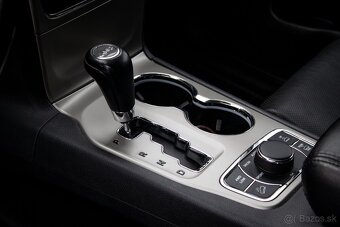 Jeep Grand Cherokee 3.6L Pentastar V6 - 16