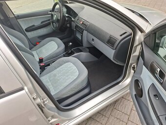 Skoda fabia 1.4 benzín 55kw - 16