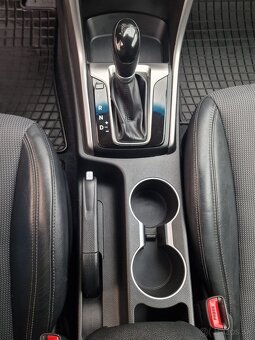 Hyundai i30 CW 1.6 CRDi 16V Style 94Kw AT6 SR - 16