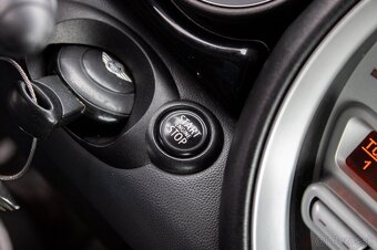 Mini Cooper 1.6 - 16