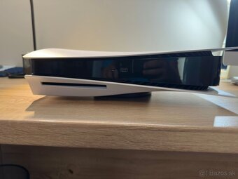 PlayStation 5 Disc Edition + 2× DualSense ovládače - 16