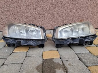 Renault Megane II Grandtour predný nárazník - 16