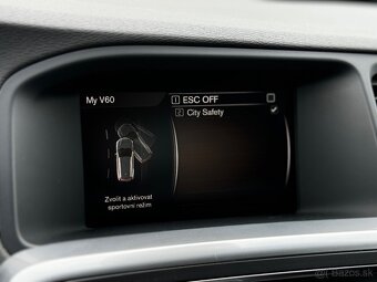 Volvo V60 D3 Cross Country 2.0D,Momentum,1Majiteľ - 16