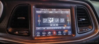 Dodge Challenger GT 4x4 - 16