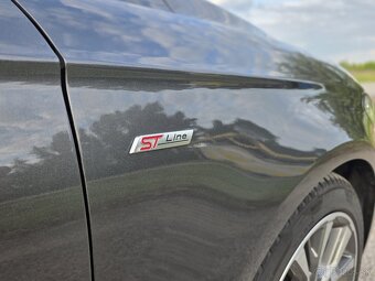 Ford Mondeo Hybrid - 16