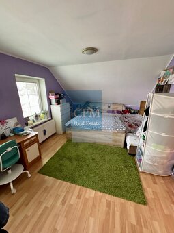 Ponúkame na predaj príjemný 5- izbový dom v obci Dobrohošť - 16