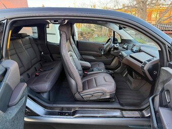 BMW i3 120Ah 2022 PROFI NAVI. KEYLESS, ADAP. LED. KŮŽE - 16