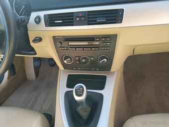 BMW Rad 3 Touring 320D (174 000 km) - 16
