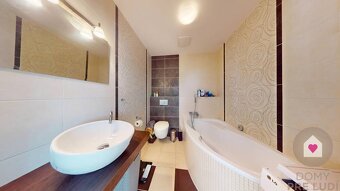 Krásny zariadený 3 izb. byt v centre mesta s parkovaním, BA  - 16