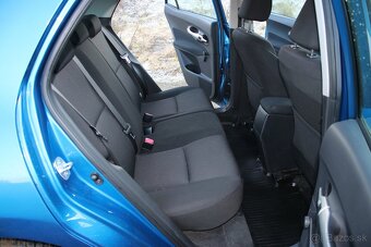 Toyota Auris 1,3i benzín - 16
