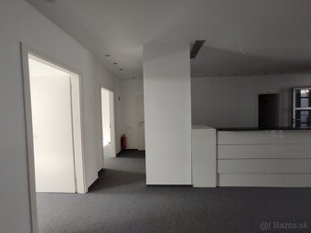 Svetlý kancelársky celok, 330m2, Hurbanovo Námestie/Obchodná - 16