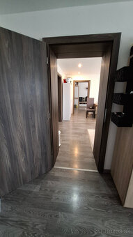 Na predaj slnečný a komfortný 4 izbový rodinný dom Senica. - 16