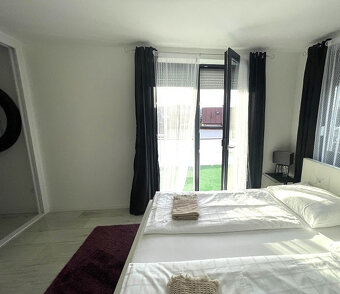 LUXUS v N.Tatrách - 3 apartmány+garáž+chatka+vináreň v BR - 16