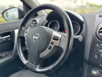 NISSAN QASHQAI 1.6i Nová STK - 16
