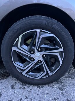 Hyundai i30 CW 1.6 CRDi Family - 16
