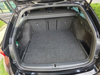 Škoda Octavia Combi iV Sportline - 16