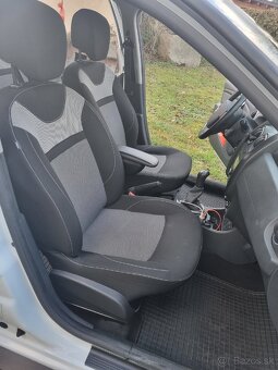 Dacia Duster 1.6 16V Ambiance - 16