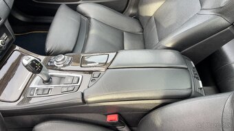 BMW F11 530XD - TIEFSEEBLAU METALLIC (A76) Bradatá Garáž - 16